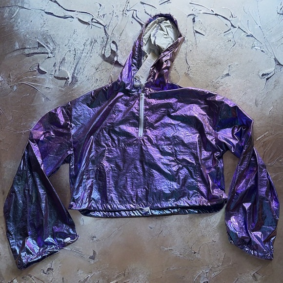 NWT Purple Metallic Cropped Wind Breaker - Picture 2 of 7